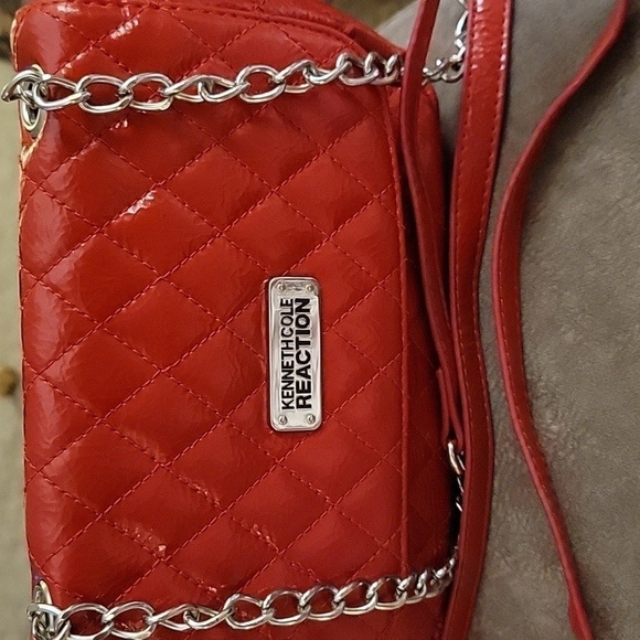 Kenneth COLE REACTION 1990s Red Quilted Holiday Chain Crossbody Envelope Purse - Picture 3 of 14